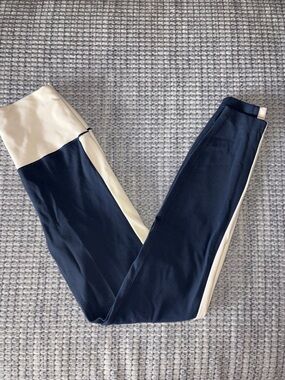 Old Navy Cream and Navy Colorblock Leggings